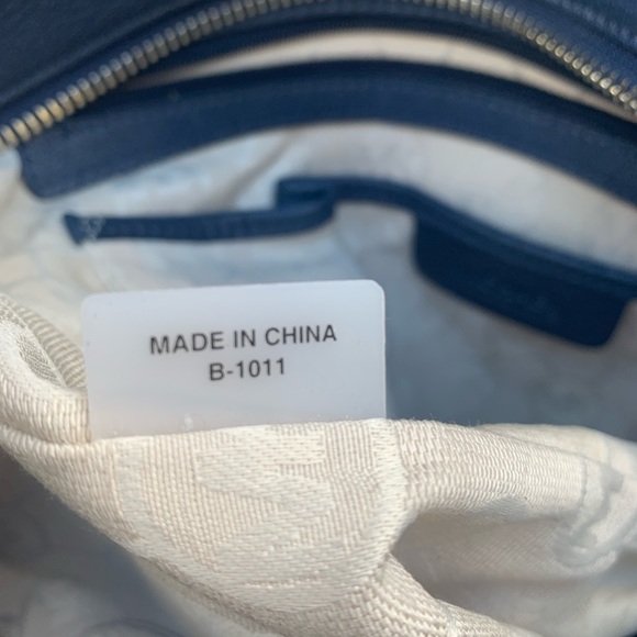 Michael Kors Kingbury Purse - Picture 10 of 13